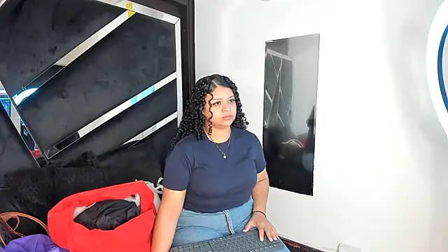 Snapshot of Rubyxht chatting on 15, 11, 2025 Rubyxht online show from 15, 11, 2025