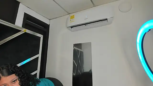 Snapshot of Rubyxht chatting on 16, 11, 2025 Rubyxht online show from 16, 11, 2025