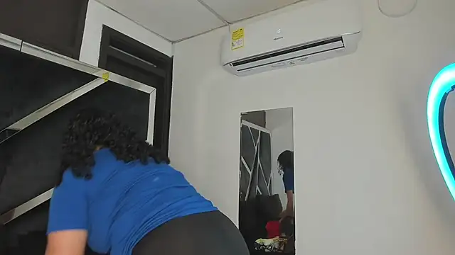 Snapshot of Rubyxht chatting on 4, 12, 2025 Rubyxht online show from 4, 12, 2025