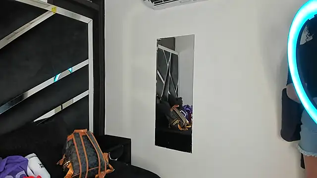 Snapshot of Rubyxht chatting on 21, 12, 2025 Rubyxht online show from 21, 12, 2025