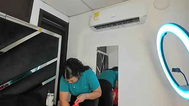 Snapshot of Rubyxht chatting on 6, 1, 2026 Rubyxht online show from 6, 1, 2026