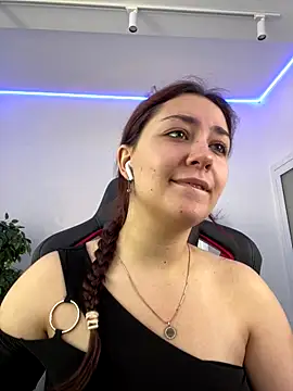 AshleySkott  online show from 19, 9, 2025