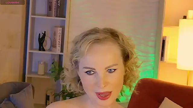 Sandra Kind online show from 11, 4, 2026