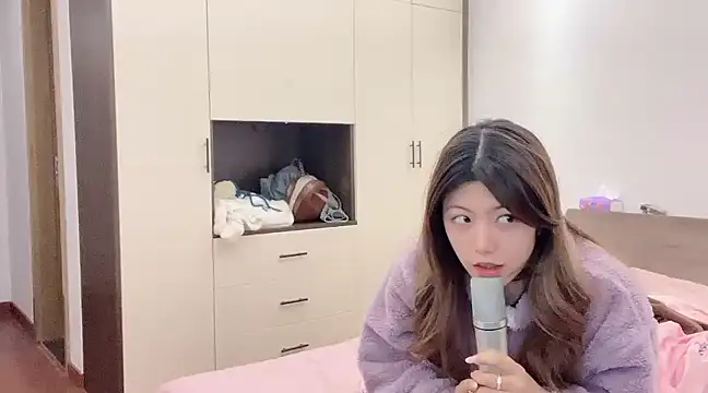 Snapshot of JayM584520 chatting on 17, 2, 2025 JayM584520 online show from 17, 2, 2025