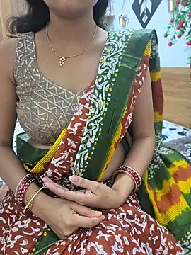 Snapshot of RealcoupleP chatting on 18, 5, 2026 RealcoupleP online show from 18, 5, 2026