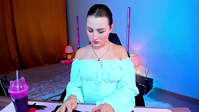 Snapshot of Sofia_beautifuul chatting on 19, 7, 2026 Sofia beautifuul online show from 19, 7, 2026