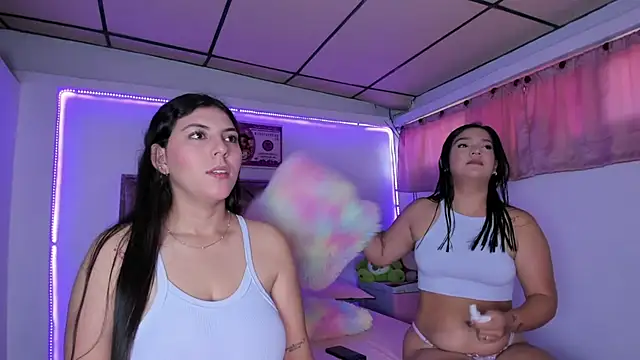 Snapshot of Cristal_Smith20 chatting on 11, 10, 2025 Cristal Smith20 online show from 11, 10, 2025