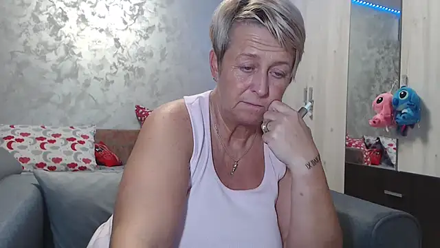 Snapshot of RosesandLillies chatting on 20, 12, 2025 RosesandLillies online show from 20, 12, 2025