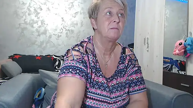 Snapshot of RosesandLillies chatting on 14, 1, 2026 RosesandLillies online show from 14, 1, 2026