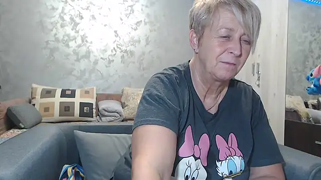 Snapshot of RosesandLillies chatting on 17, 2, 2026 RosesandLillies online show from 17, 2, 2026