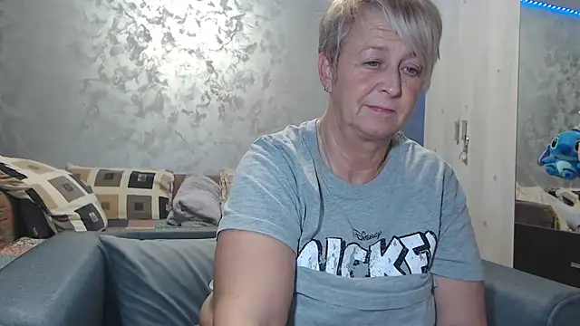 Snapshot of RosesandLillies chatting on 18, 2, 2026 RosesandLillies online show from 18, 2, 2026