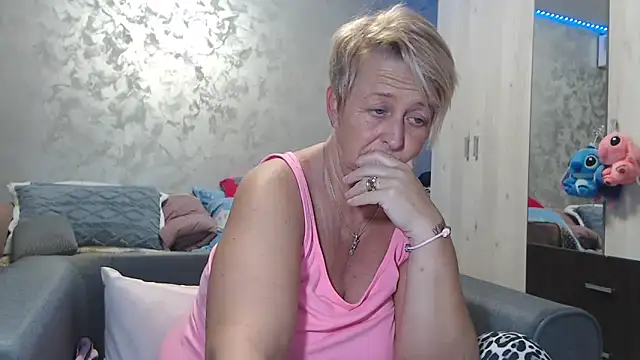 Snapshot of RosesandLillies chatting on 27, 2, 2026 RosesandLillies online show from 27, 2, 2026