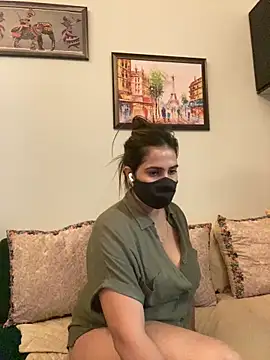 Sexy Madhuri Bhabhi online show from 4, 3, 2025