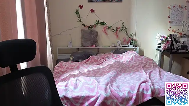 boozekirs  online show from 4, 3, 2026