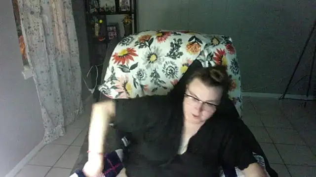 HTXBELLE online show from 3, 10, 2025