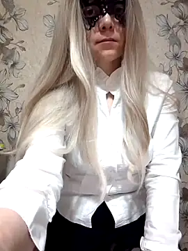 Snapshot of AliniX chatting on 14, 3, 2025 AliniX online show from 14, 3, 2025