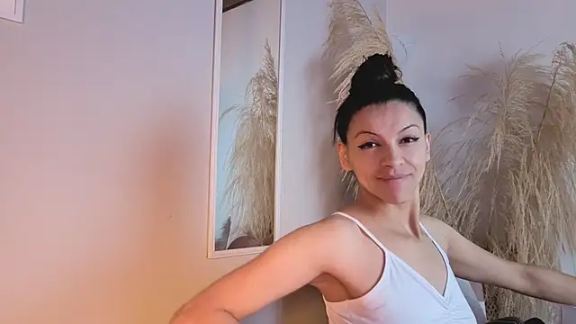 Snapshot of aitana_garcia_ chatting on 30, 4, 2026 aitana garcia online show from 30, 4, 2026