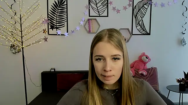 AnnNorriss online show from 18, 2, 2025