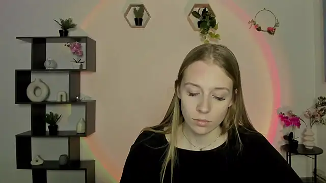 AnnNorriss online show from 6, 3, 2025