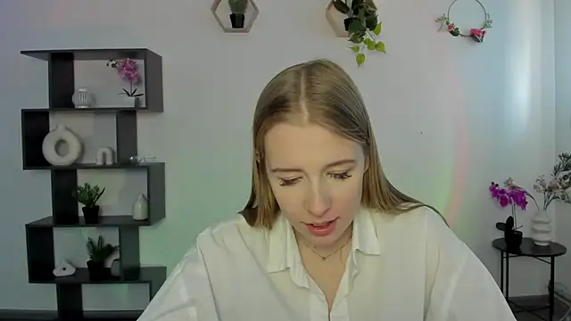 AnnNorriss online show from 9, 3, 2025