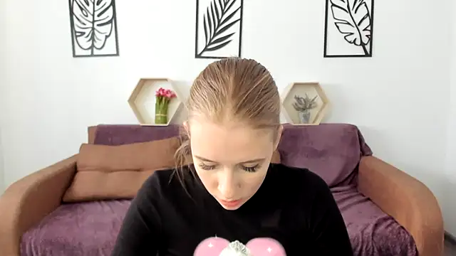 AnnNorriss online show from 21, 3, 2025