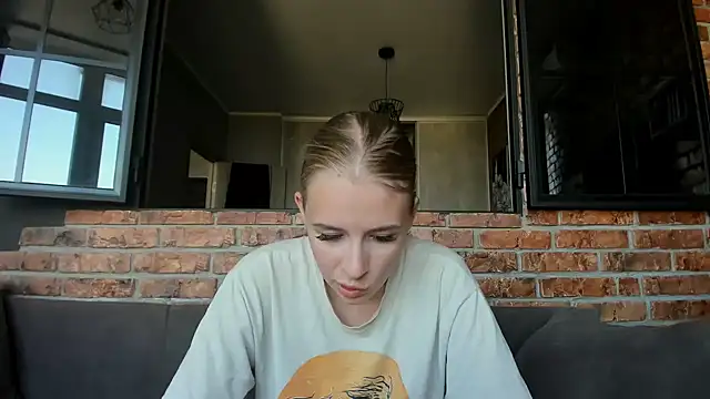 AnnNorriss online show from 8, 9, 2025