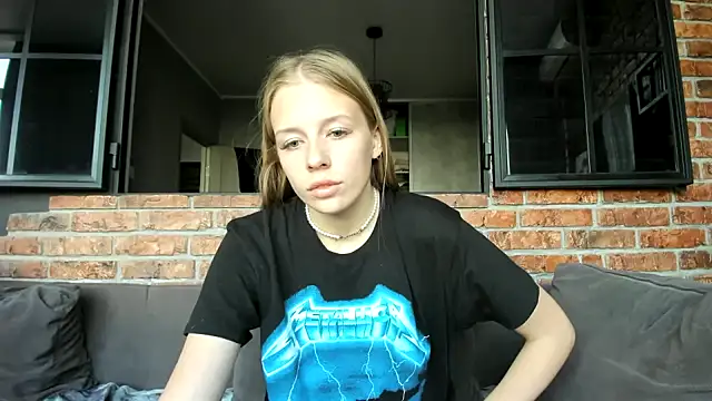 AnnNorriss online show from 25, 9, 2025