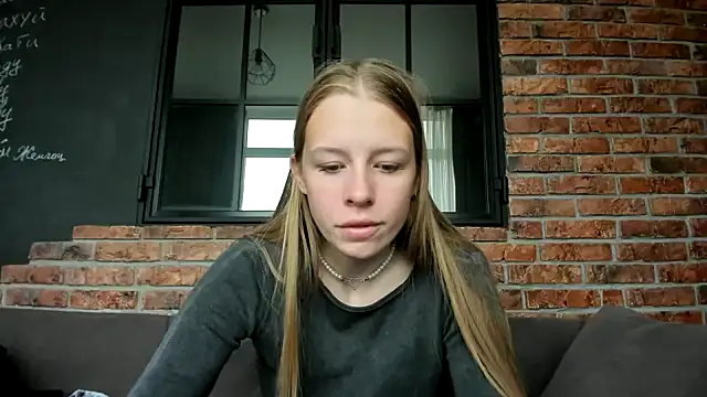 AnnNorriss online show from 4, 10, 2025