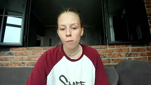 AnnNorriss online show from 7, 10, 2025