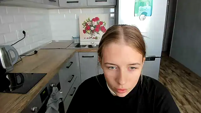 AnnNorriss online show from 20, 10, 2025