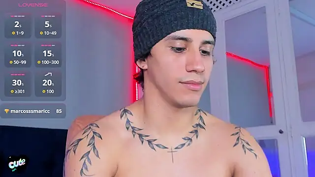 Snapshot of Allex_Cano chatting on 25, 9, 2025 Allex Cano online show from 25, 9, 2025