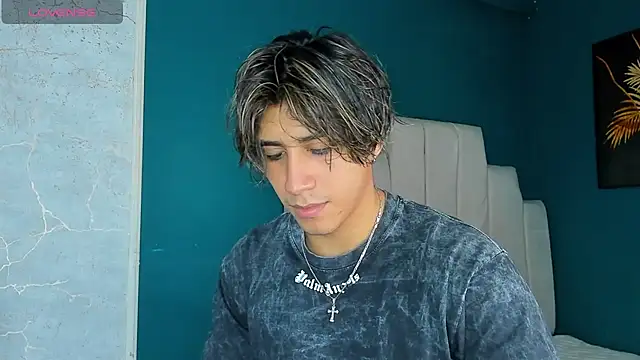 Snapshot of Allex_Cano chatting on 11, 10, 2025 Allex Cano online show from 11, 10, 2025