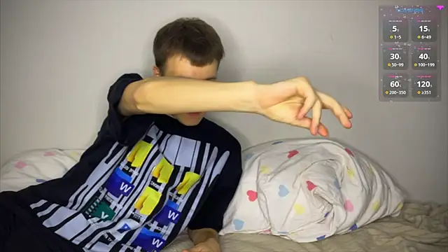 Snapshot of griwkaaa chatting on 3, 10, 2025 griwkaaa online show from 3, 10, 2025