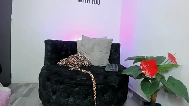 Snapshot of Zamira_Taylor chatting on 7, 3, 2025 Zamira Taylor online show from 7, 3, 2025