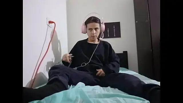 Baby VI fem online show from 2, 3, 2025