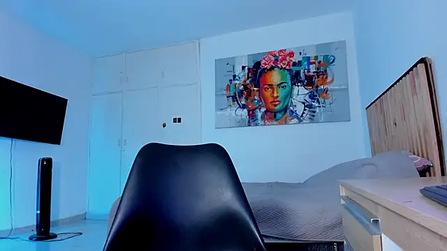 carolinewildd22 online show from 14, 3, 2025