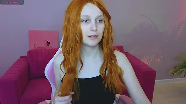 KristinMoore online show from 15, 3, 2025