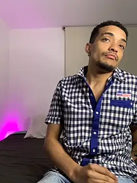 Snapshot of eross_chipre_ chatting on 6, 10, 2025 eross chipre  online show from 6, 10, 2025