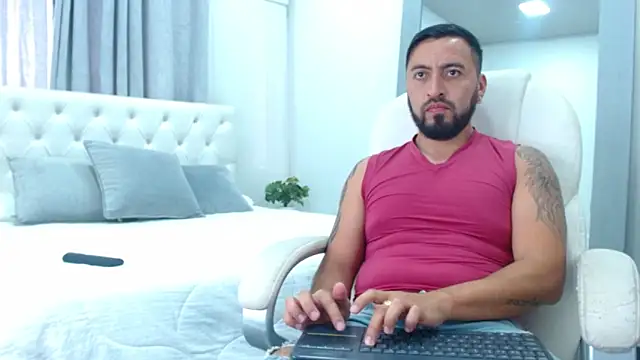 Snapshot of sebastian_colle chatting on 25, 2, 2025 sebastian colle online show from 25, 2, 2025