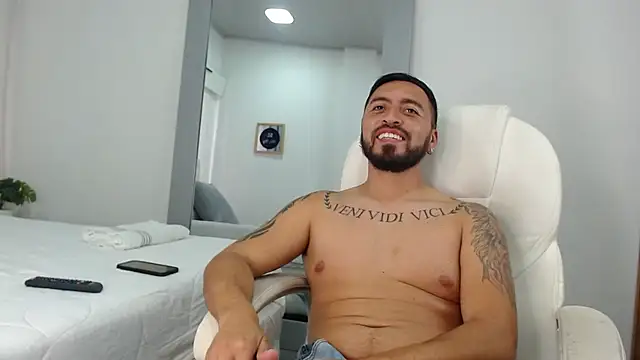 Snapshot of sebastian_colle chatting on 27, 2, 2025 sebastian colle online show from 27, 2, 2025