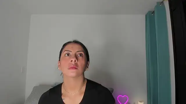  lucianapalmer online show from 10, 2, 2026