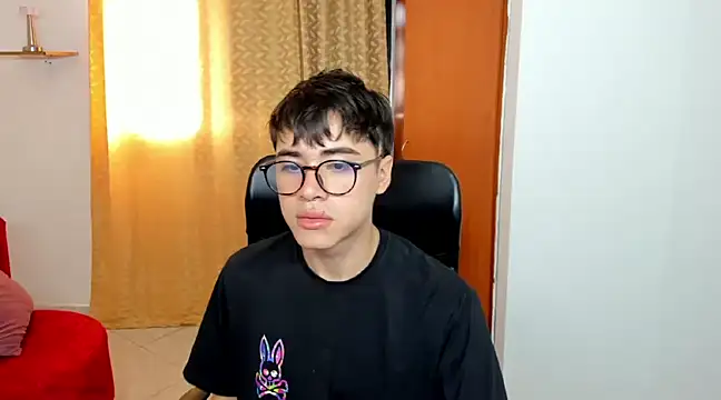 Snapshot of liam_orion chatting on 25, 2, 2025 liam orion online show from 25, 2, 2025