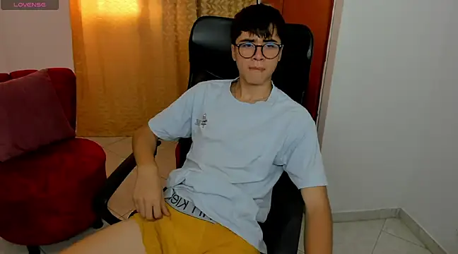 Snapshot of liam_orion chatting on 26, 2, 2025 liam orion online show from 26, 2, 2025