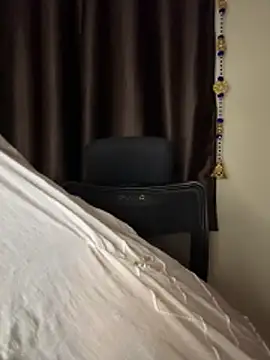 Dishasarmaa05 online show from 26, 2, 2026