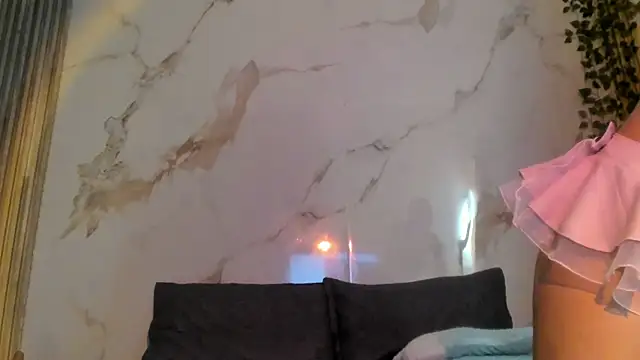 Little Lau1 online show from 2, 10, 2025