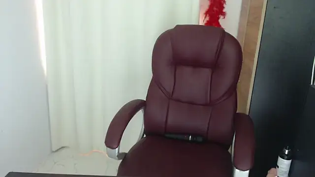Snapshot of Mature_2025 chatting on 15, 6, 2026 Mature 2025 online show from 15, 6, 2026