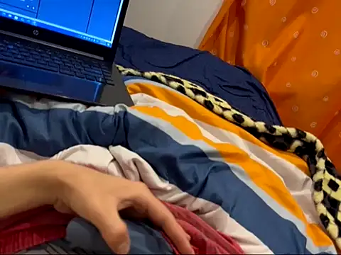 Snapshot of Fperezv207 chatting on 12, 9, 2025 Fperezv207 online show from 12, 9, 2025