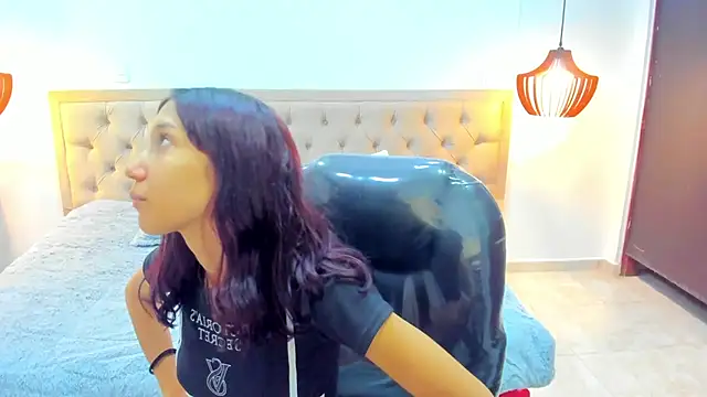 leslieanddrako online show from 7, 11, 2025