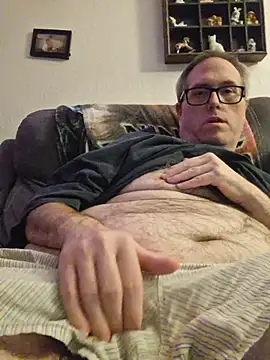 Snapshot of Smallone327 chatting on 8, 11, 2025 Smallone327 online show from 8, 11, 2025