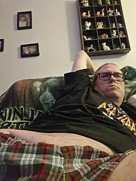 Snapshot of Smallone327 chatting on 10, 1, 2026 Smallone327 online show from 10, 1, 2026